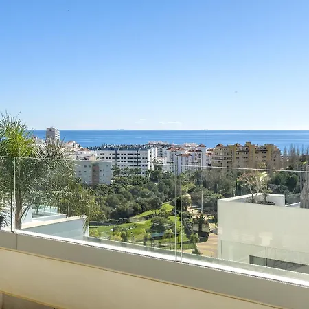 Апартаменти Hanami South Bay Sb5 *