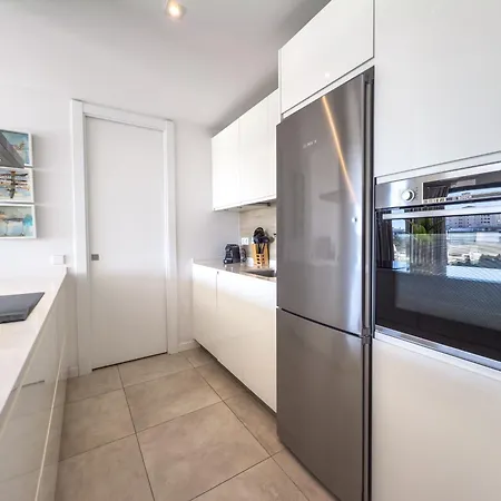Апартаменти Hanami South Bay Sb5 Естепона